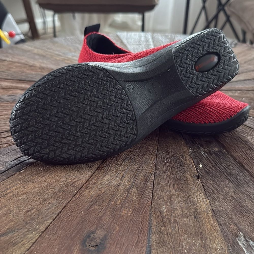 Arcopedico Red Knit Sneakers - Picture 4 of 6
